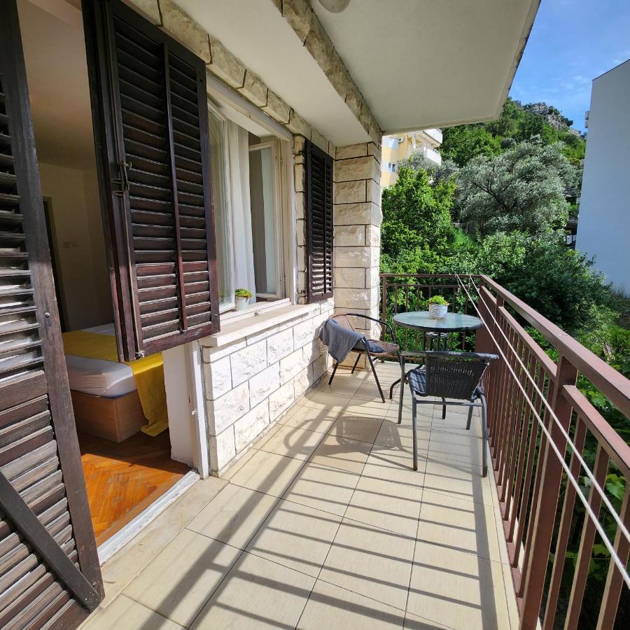 Bela Kuca Studio Apartments-Na Korak Do Mora-A Step To The Sea Рафаїловичі Екстер'єр фото