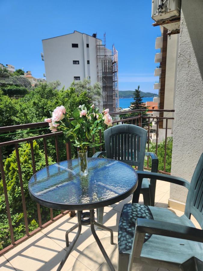 Bela Kuca Studio Apartments-Na Korak Do Mora-A Step To The Sea Рафаїловичі Екстер'єр фото