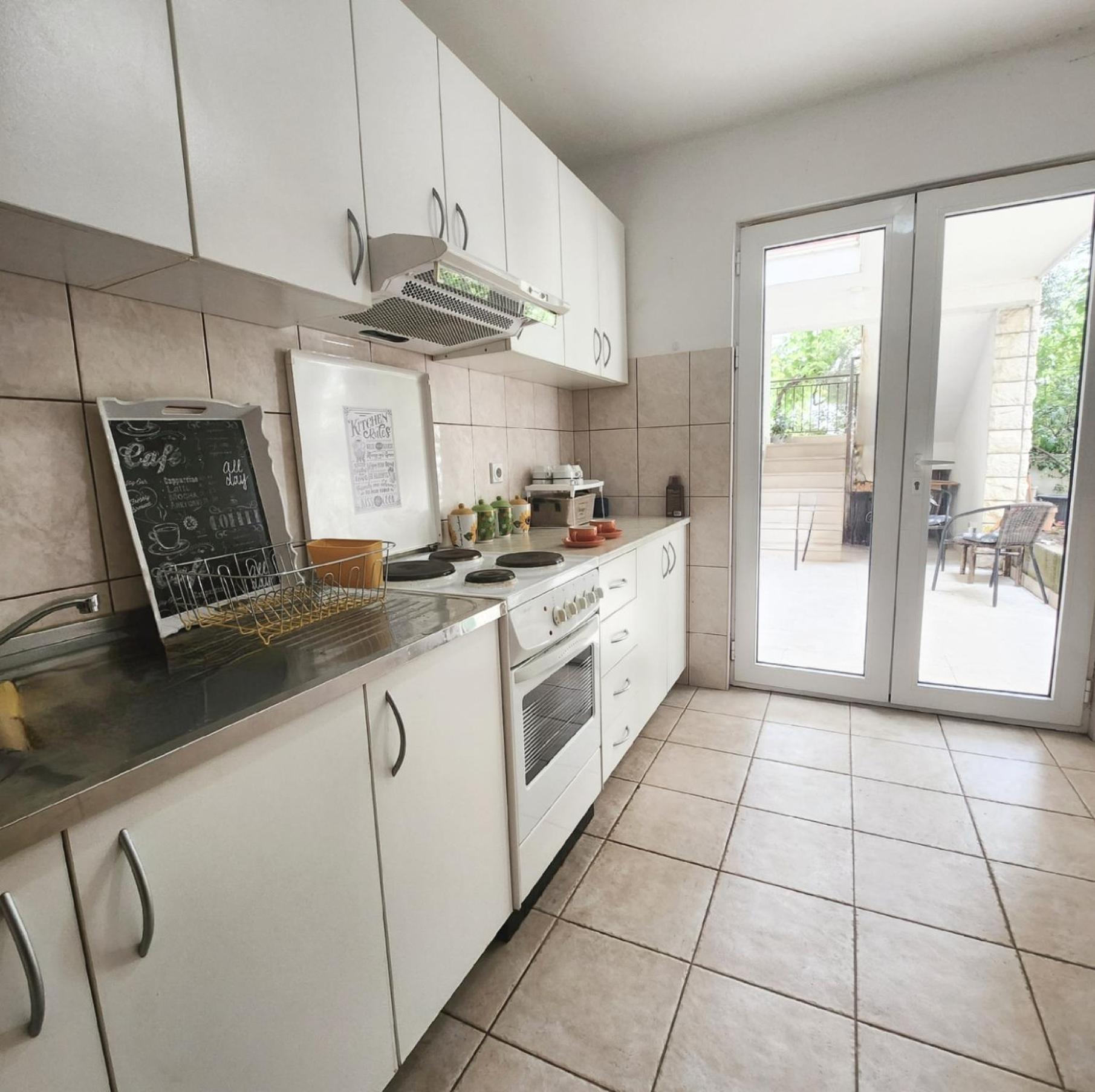 Bela Kuca Studio Apartments-Na Korak Do Mora-A Step To The Sea Рафаїловичі Екстер'єр фото