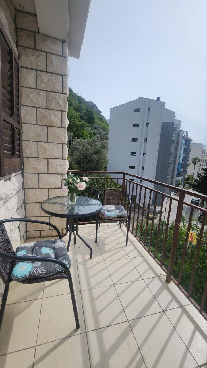 Bela Kuca Studio Apartments-Na Korak Do Mora-A Step To The Sea Рафаїловичі Екстер'єр фото