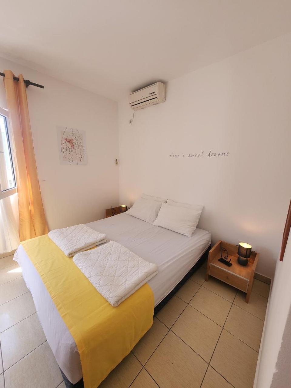 Bela Kuca Studio Apartments-Na Korak Do Mora-A Step To The Sea Рафаїловичі Екстер'єр фото